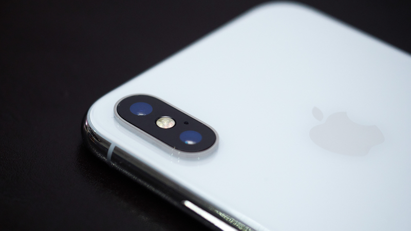 Illustration for article titled iPhone X, análisis: sĂ, merece la pena pagar 1000 dĂłlares por este telĂ©fono